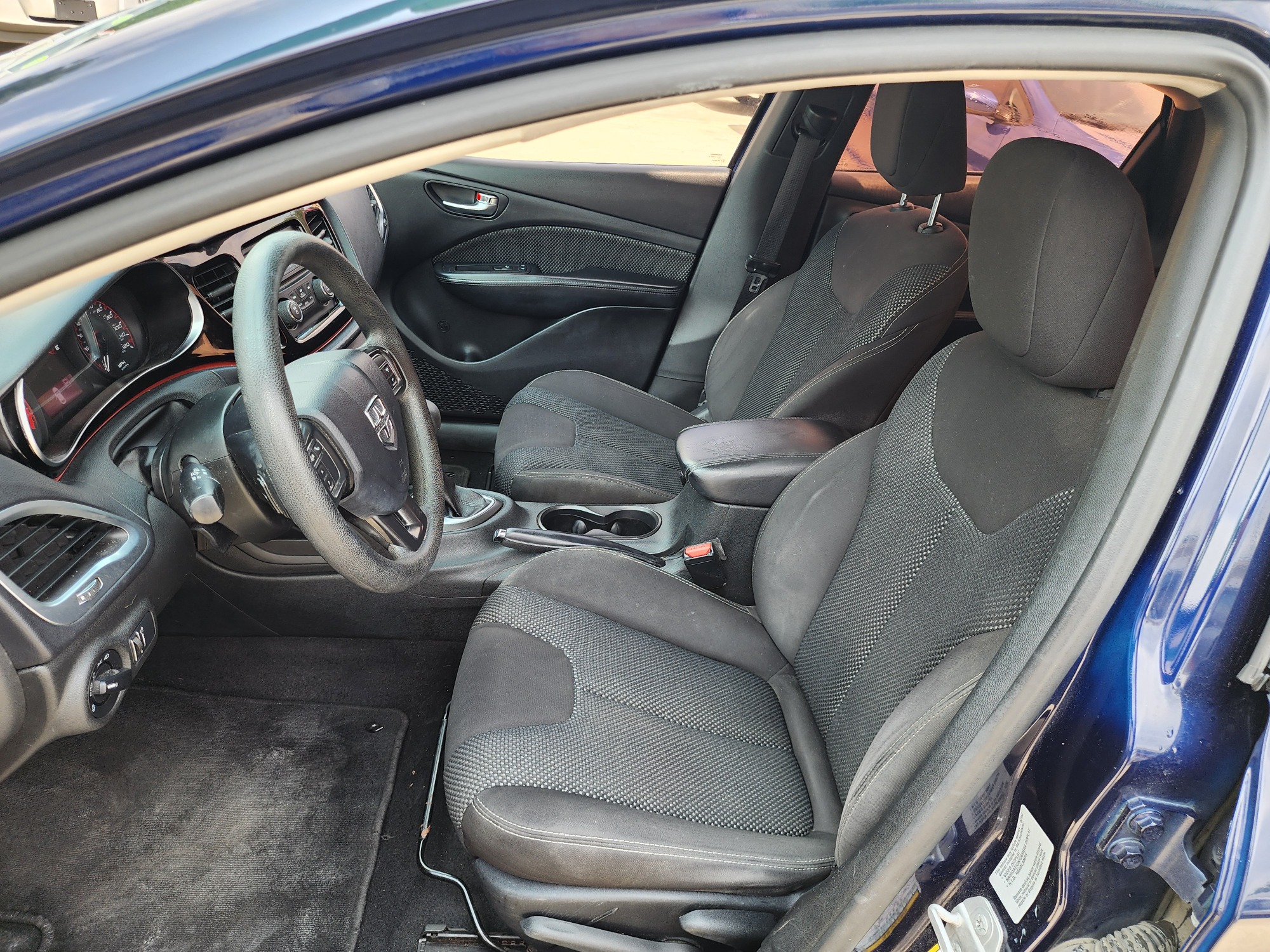 2015 BLUE /BLACK Dodge Dart SXT (1C3CDFBB7FD) with an 2.4L L4 DOHC 16V engine, AUTO transmission, located at 2660 S.Garland Avenue	, Garland, TX, 75041, (469) 298-3118, 32.885387, -96.656776 - Photo #11